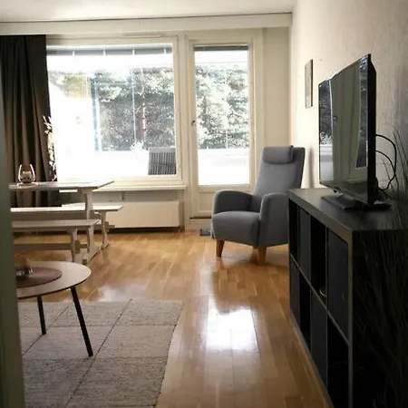 Kaksio Laehellae Keskustaa Apartment *